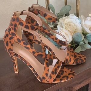 Leopard Print Crisscross Heels Size 6